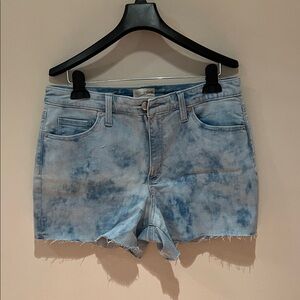 Light acid wash denim shorts